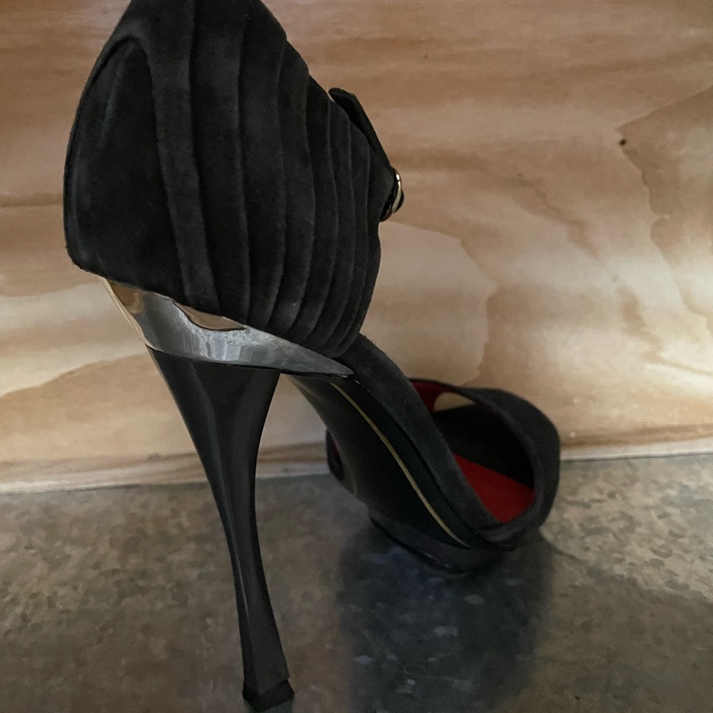 Womens Heels - Picture 3 of 3
